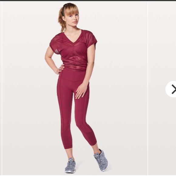 Lululemon Ahead By Miles Short Sleeve - Picture 2 of 13